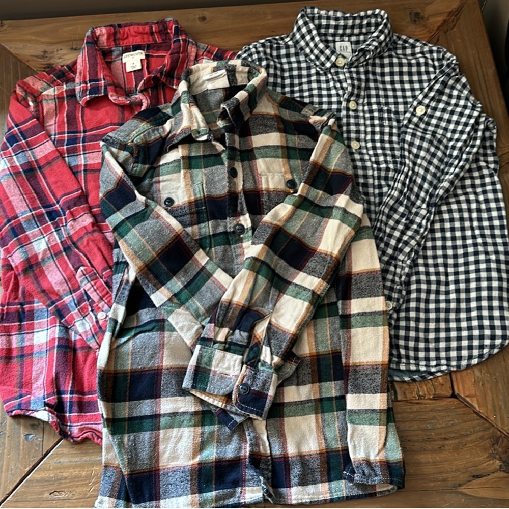 Lot of boys long sleeve button down shirts - size 7
